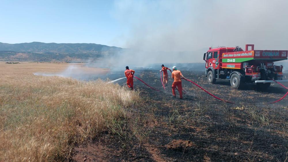 Bingöl’de Ziraat Alanı Yangını Kontrol Altına Alındı