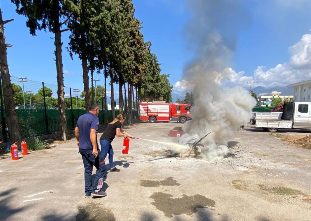 Hatay Büyükşehir Belediyesi'nden Yangına Karşı Bilgilendirme ve Eğitim