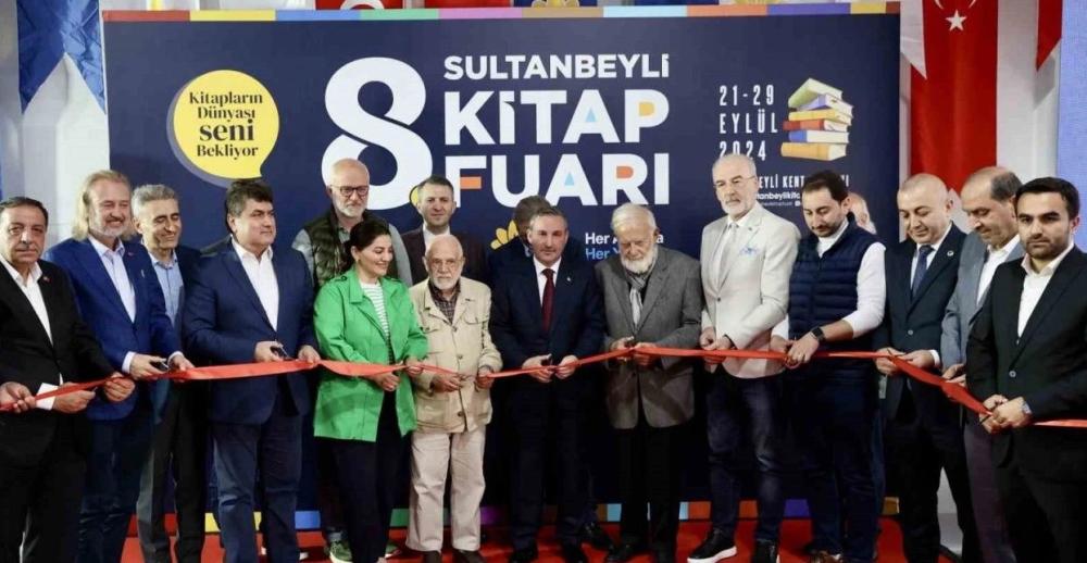 Sultanbeyli'de 8. Kitap Fuarı Yoğun Katılımla Başladı