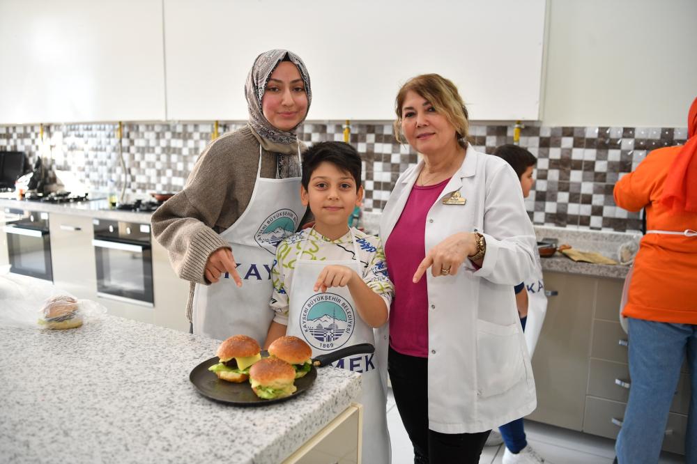 SANAT, EĞLENCE VE EĞİTİM: KAYMEK’İN YARIYIL TATİLİ ETKİNLİKLERİ BÜYÜK İLGİ GÖRDÜ