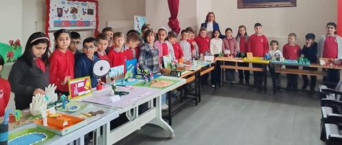 GELİBOLU’DA ÖĞRENCİLERDEN ATASÖZLERİ VE DEYİMLER SERGİSİ