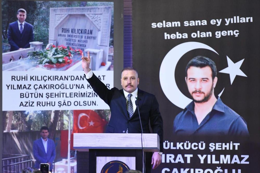 ADANA'DA ÜLKÜCÜ ŞEHİT FIRAT YILMAZ ÇAKIROĞLU İÇİN ANMA TÖRENİ