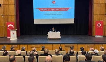 DİYANET İŞLERİ BAŞKAN YARDIMCISI KARSLI, RİZE'DE DİN GÖREVLİLERİYLE BULUŞTU