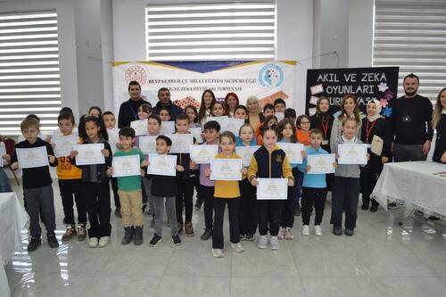 BEYPAZARI’NDA AKIL VE ZEKA OYUNLARI TURNUVASI BÜYÜK İLGİ GÖRDÜ