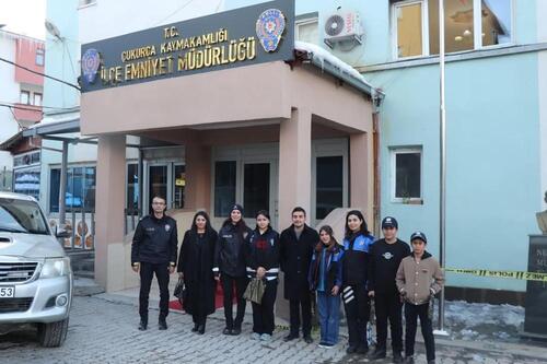 ÇUKURCA’DA ÖĞRENCİLERDEN ANLAMLI ZİYARET: GELECEĞİN GÜVENLİK GÜÇLERİ İLHAM ALDI