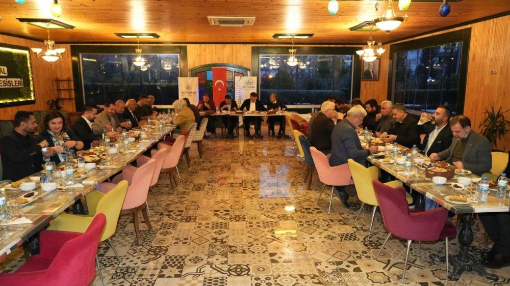 ADIYAMAN BELEDİYE BAŞKANI TUTDERE, MECLİS ÜYELERİYLE İFTAR PROGRAMINDA BULUŞTU