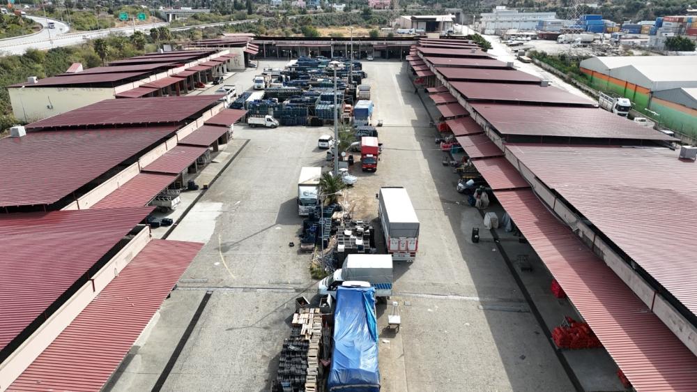 HBB’DEN İSKENDERUN HALİ’NE BÜYÜK DESTEK: ÇATI SORUNU GİDERİLDİ