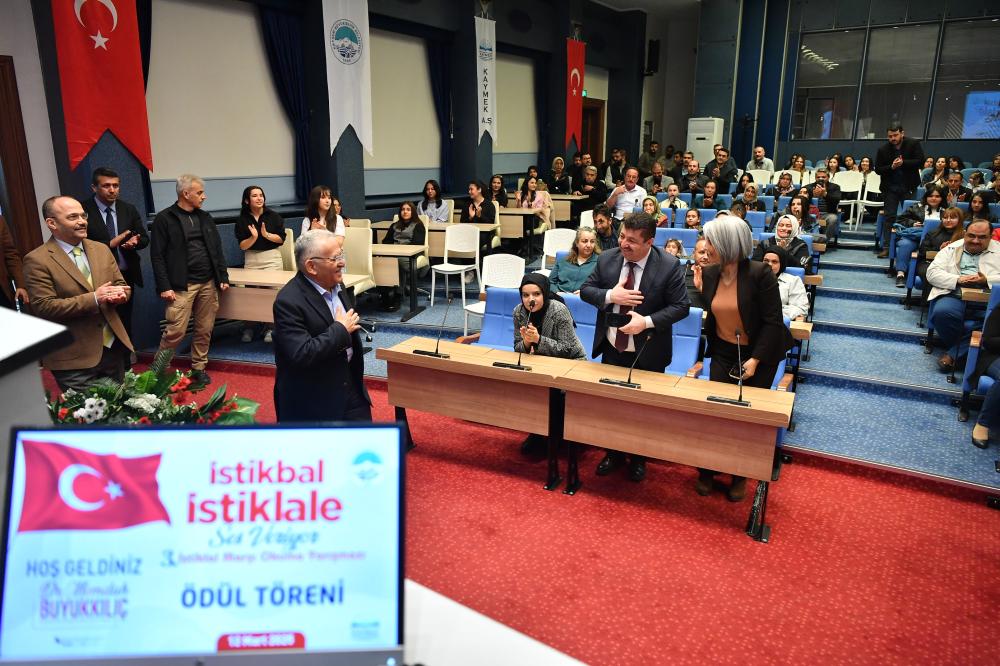 KAYSERİ’DE İSTİKLAL MARŞI OKUMA YARIŞMASI: KAZANANLAR BELLİ OLDU!