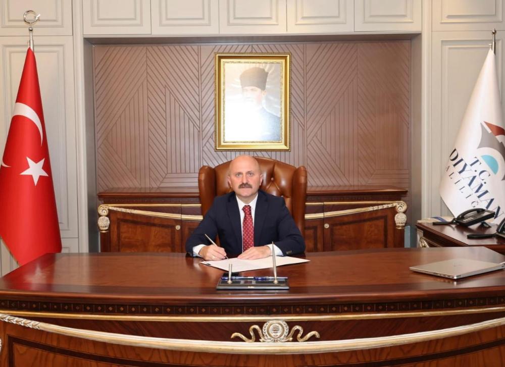 ADIYAMAN VALİSİ DR. OSMAN VAROL’DAN 14 MART TIP BAYRAMI MESAJI