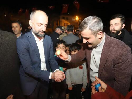 ÇUKURCA’DA NEVRUZ COŞKUSU! PROTOKOL VE HALK ETKİNLİKLERE YOĞUN İLGİ GÖSTERDİ