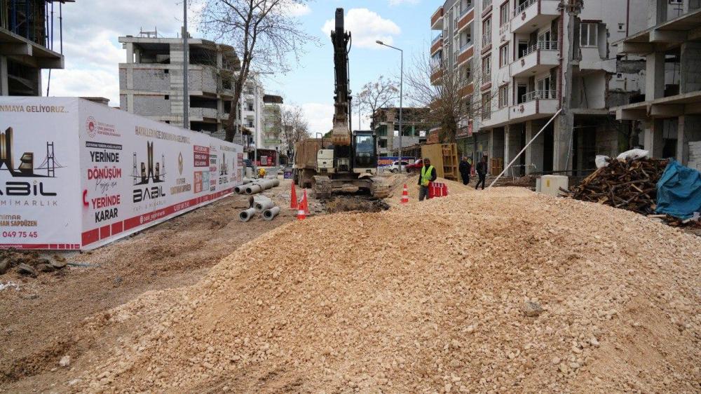 ADIYAMAN BELEDİYESİ ALİTAŞI MAHALLESİ’NDE ÇALIŞMALARI SÜRDÜRÜYOR