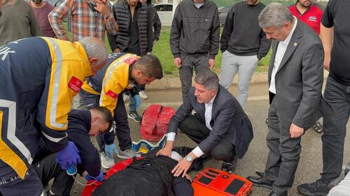 ADIYAMAN’DA KAZA: MİLLETVEKİLİ ŞAN YARALIYA MÜDAHALE ETTİ