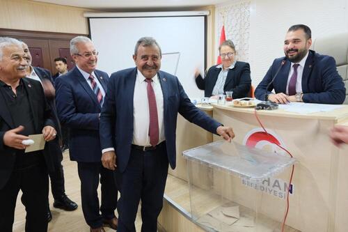 CEYHAN BELEDİYESİ NİSAN AYI MECLİS TOPLANTISI GERÇEKLEŞTİRİLDİ