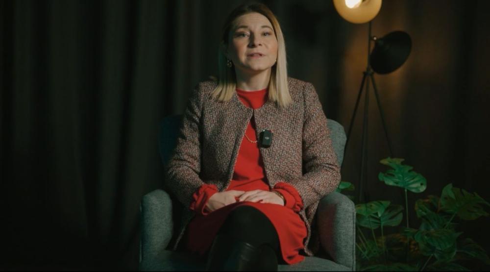 DENEYİMLİ GAZETECİ DİLARA İNCEBACAK, BOĞAZİÇİ ENSTİTÜSÜ’NDE EĞİTMEN OLDU