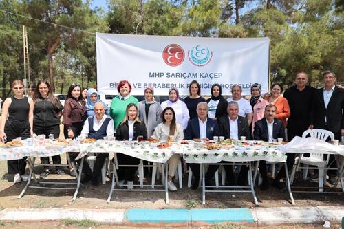MHP KAÇEP ADANA'DAN KADINLARA MORAL PİKNİĞİ