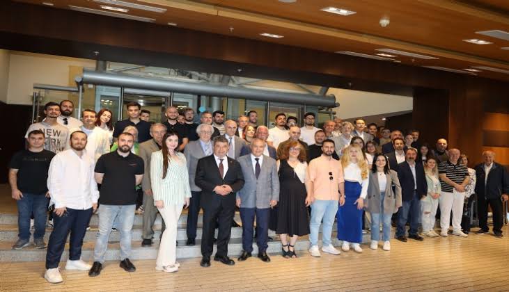 TÜRKİYE KATMA DEĞERLİ ÜRETİM, TASARIM VE MARKALAŞMAYLA MOBİLYADA 6 DOLAR ORTALAMA İHRAÇ FİYATINA ULAŞACAK