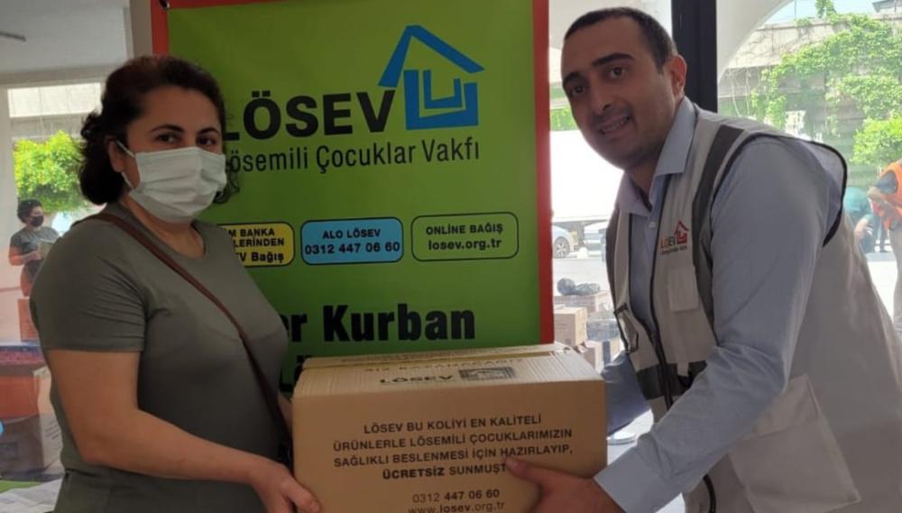 LÖSEV KURBAN BAĞIŞLARIYLA KANSER HASTALARINA YIL BOYU PROTEİN DESTEĞİ SAĞLIYOR