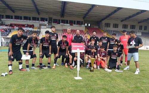 ADİL SANİ KONUKOĞLU SPOR LİSESİ’NDEN TÜRKİYE DERECESİ!