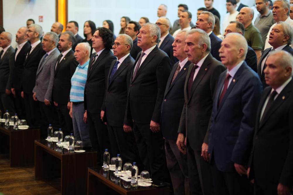 ZEYDAN KARALAR, AOSB’DE SANAYİCİLERE HİTAP ETTİ