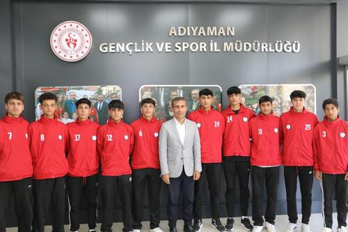 ADIYAMAN SPOR LİSESİ KRİKET TAKIMINDAN TÜRKİYE BEŞİNCİLİĞİ!