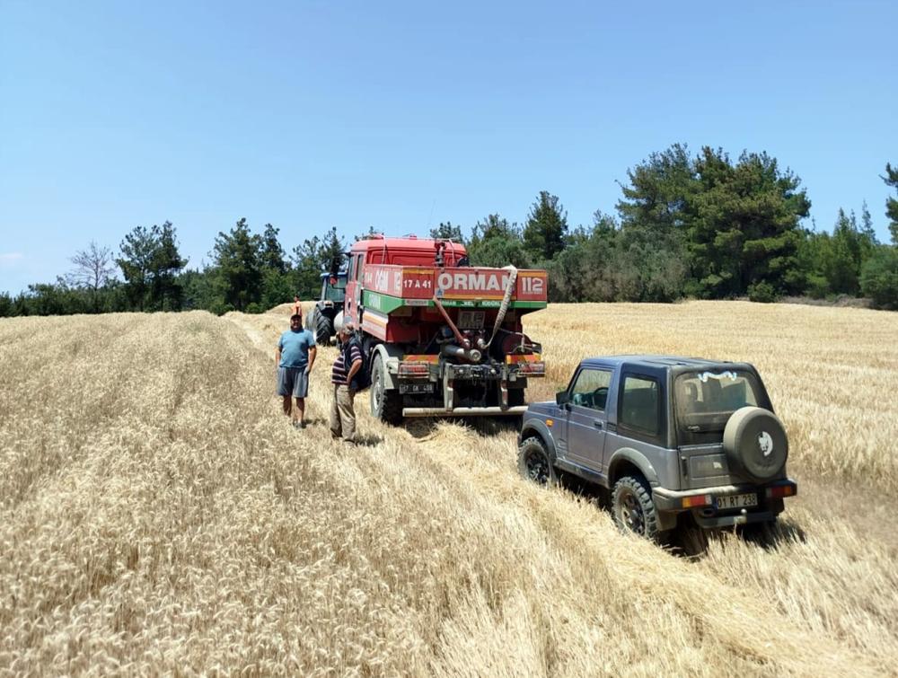 BİÇERDÖVERLE HUBUBAT HASADI BİÇİMİ İTFAİYE REFAKATİNDE  YAPILDI