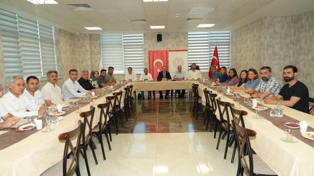 ADIYAMAN’DA İL MİLLÎ EĞİTİM DANIŞMA KOMİSYONU TOPLANTISI GERÇEKLEŞTİRİLDİ