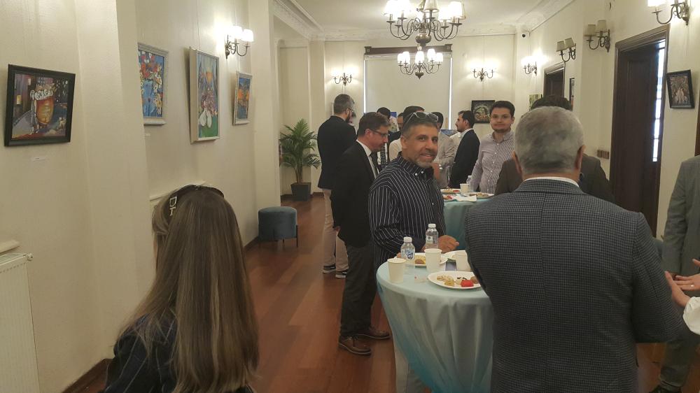 SANATÇI AYŞE AKYENER\'İN RESİM SERGİSİ AÇILDI