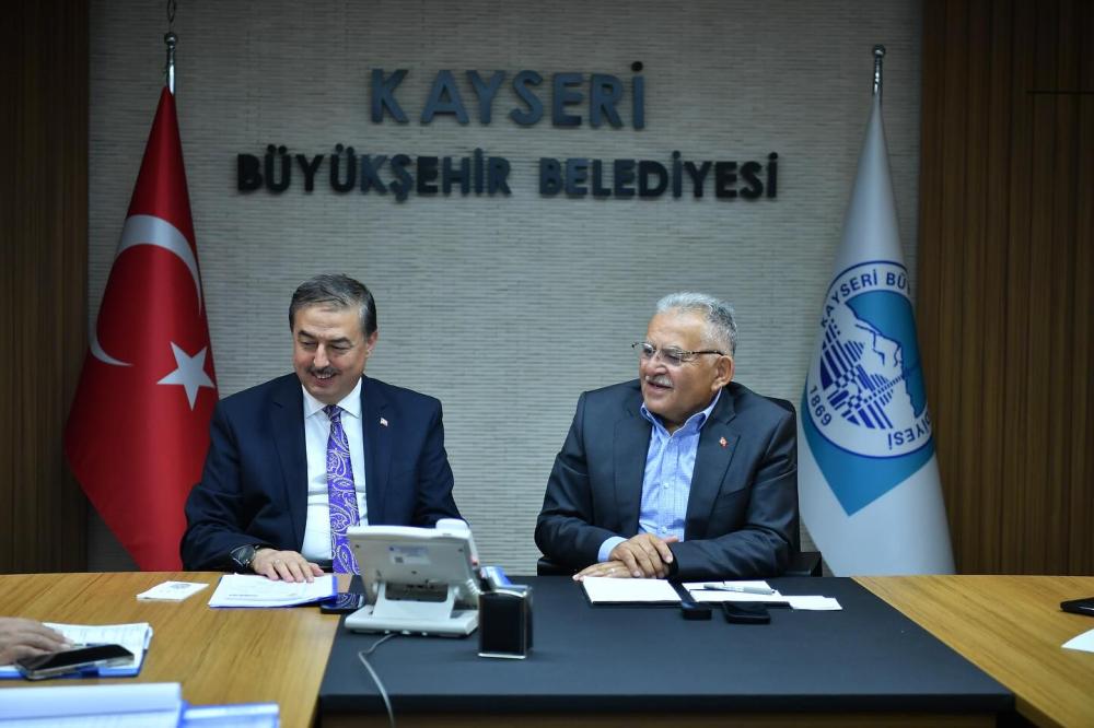 BAŞKAN BÜYÜKKILIÇ’TAN BELEDİYE BAŞKANLARI İLE YATIRIM DEĞERLENDİRME TOPLANTISI