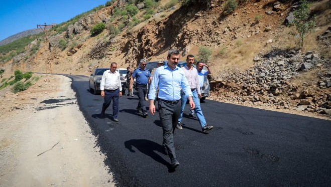 ÇUKURCA KAZAN VADİSİ KÖYLERİ YILLAR SONRA ASFALTA KAVUŞUYOR