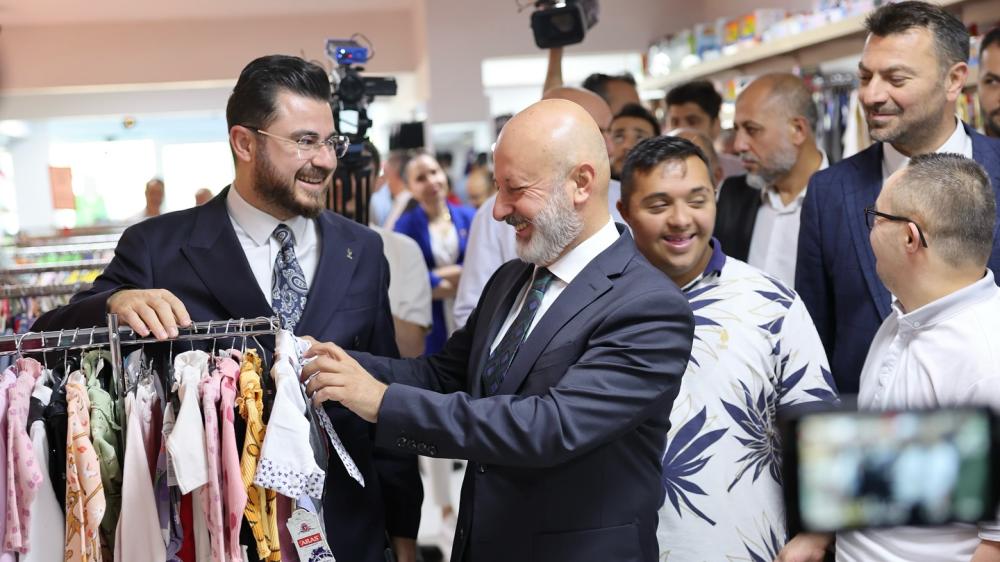 “ANAM BABAM SANA FEDA OLSUN YA RASULALLAH (S.A.V.)