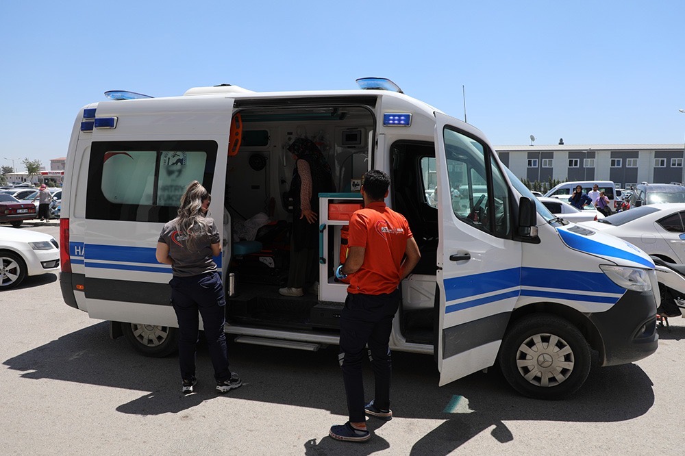 HBB, HASTA NAKİLLERİNE DEVAM EDİYOR