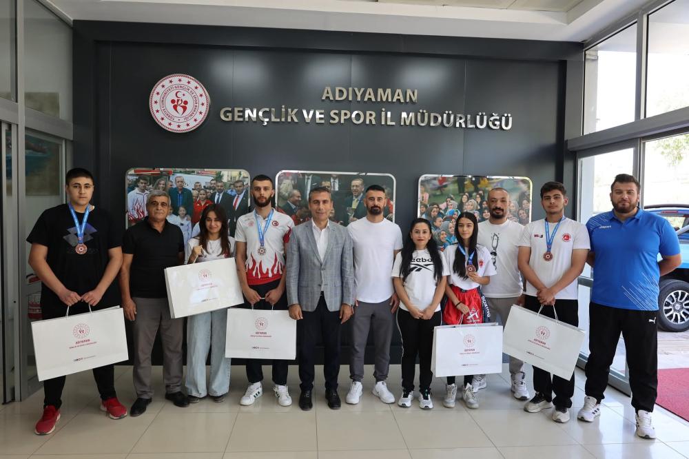 KİCK BOKS ŞAMPİYONASINDA ADIYAMAN RÜZGARI