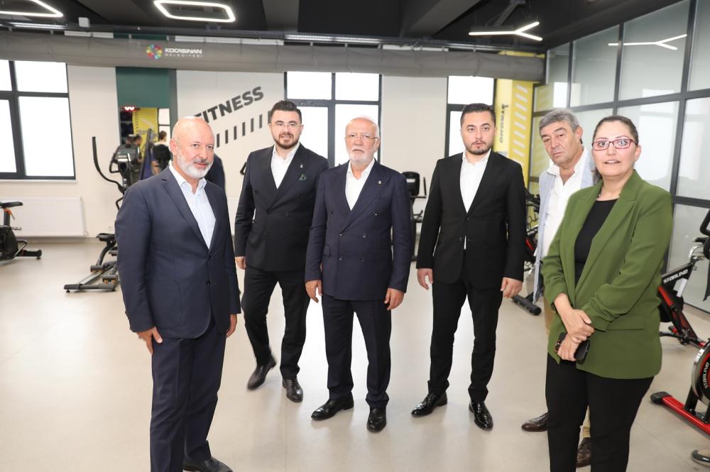 BAŞKAN ÇOLAKBAYRAKDAR, GENEL BAŞKAN VEKİLİ ELİTAŞ’I KOCASİNAN AKADEMİ’DE AĞIRLADI