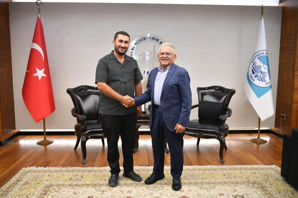 BAŞKAN BÜYÜKKILIÇ’A 107 MİLYON TL’LİK “YOL” TEŞEKKÜRÜ: “HAYALDİ GERÇEK OLDU”