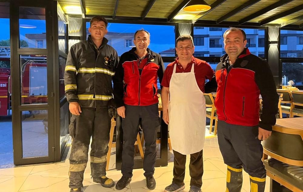 GELİBOLU’DA SAHTE YANGIN İHBARIYLA İTFAİYECİLERE SÜRPRİZ KUTLAMA