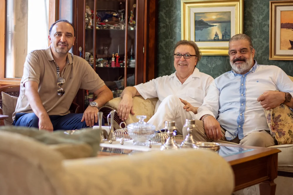 TURGAY KIRAN EVİNDE AĞIRLADI!