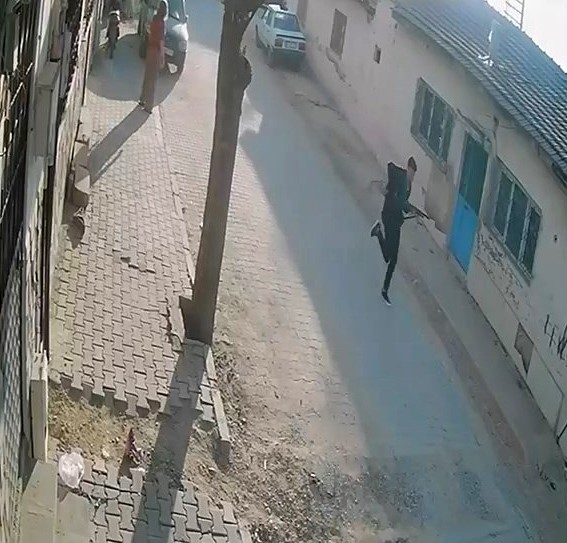 Son Dakika! "Manisa'da Okul önünde silahlı saldırı!"