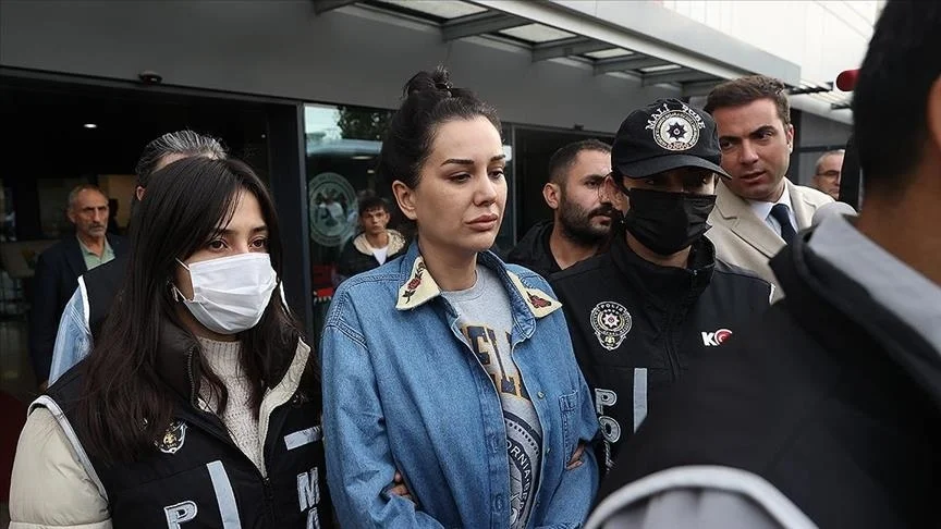 Son dakika...! "Dilan Polat gözaltına alındı"