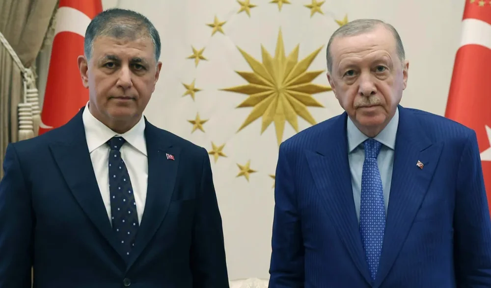 ÖZGÜR ÖZEL: "İZMİR’İ SANDIKTA HİÇ KAZANAMADIN, HİÇ KAZANAMAYACAKSIN"