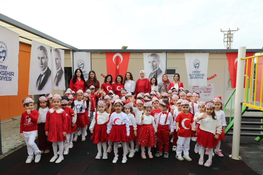 HBB KREŞLERİNDE CUMHURİYET BAYRAMI COŞKUYLA KUTLANDI