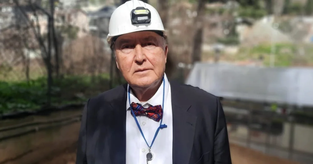 PROF. DR. ÖVGÜN AHMET ERCAN SÜRÜ MÜYÜZ BİZ, SÜRÜ MÜ?