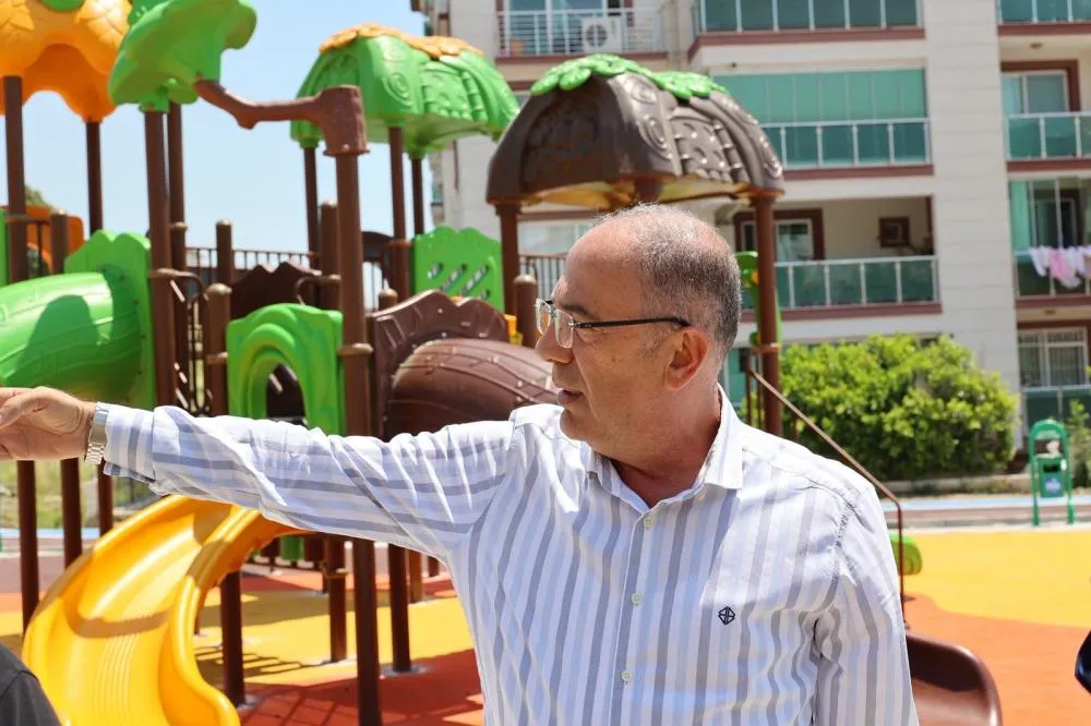BAŞKAN YAPAR: AKASYA MAHALLESİ’NDE DEVAM EDEN PARK ÇALIŞMALARINI İNCELEDİ